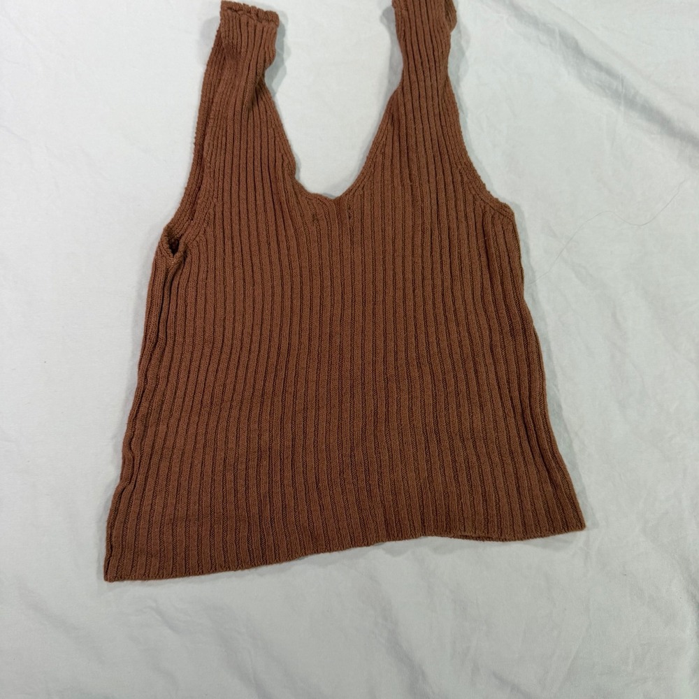 John Galt Brandy Melville Brown Ribbed Knit V-Neck Tank Top Sleeveless Camisole - Picture 3 of 6